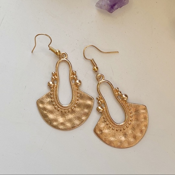 3/$15 Bohemian Dangle Drop Earrings - Picture 8 of 8